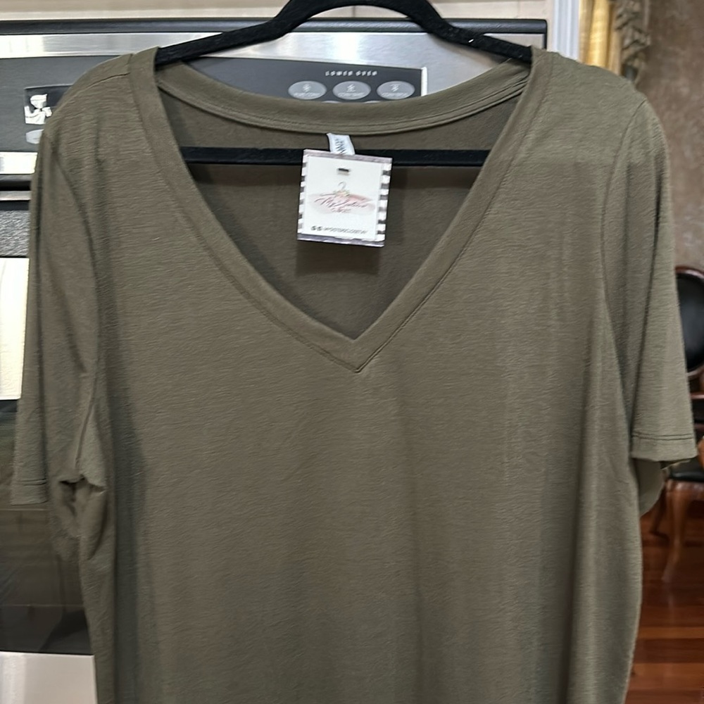 Zenana top NWT